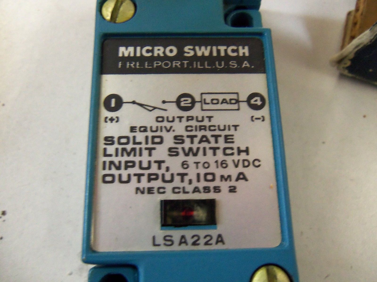 MICRO SWITCH LSA22A *NEW IN BOX*