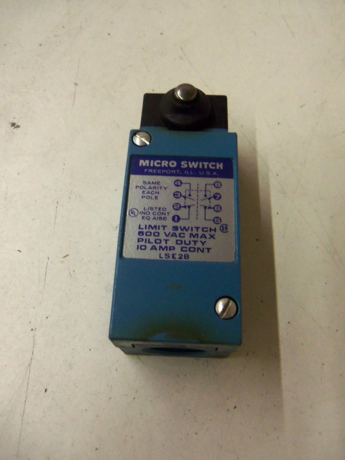 MICROSWITCH LSE2B *NEW NO BOX*