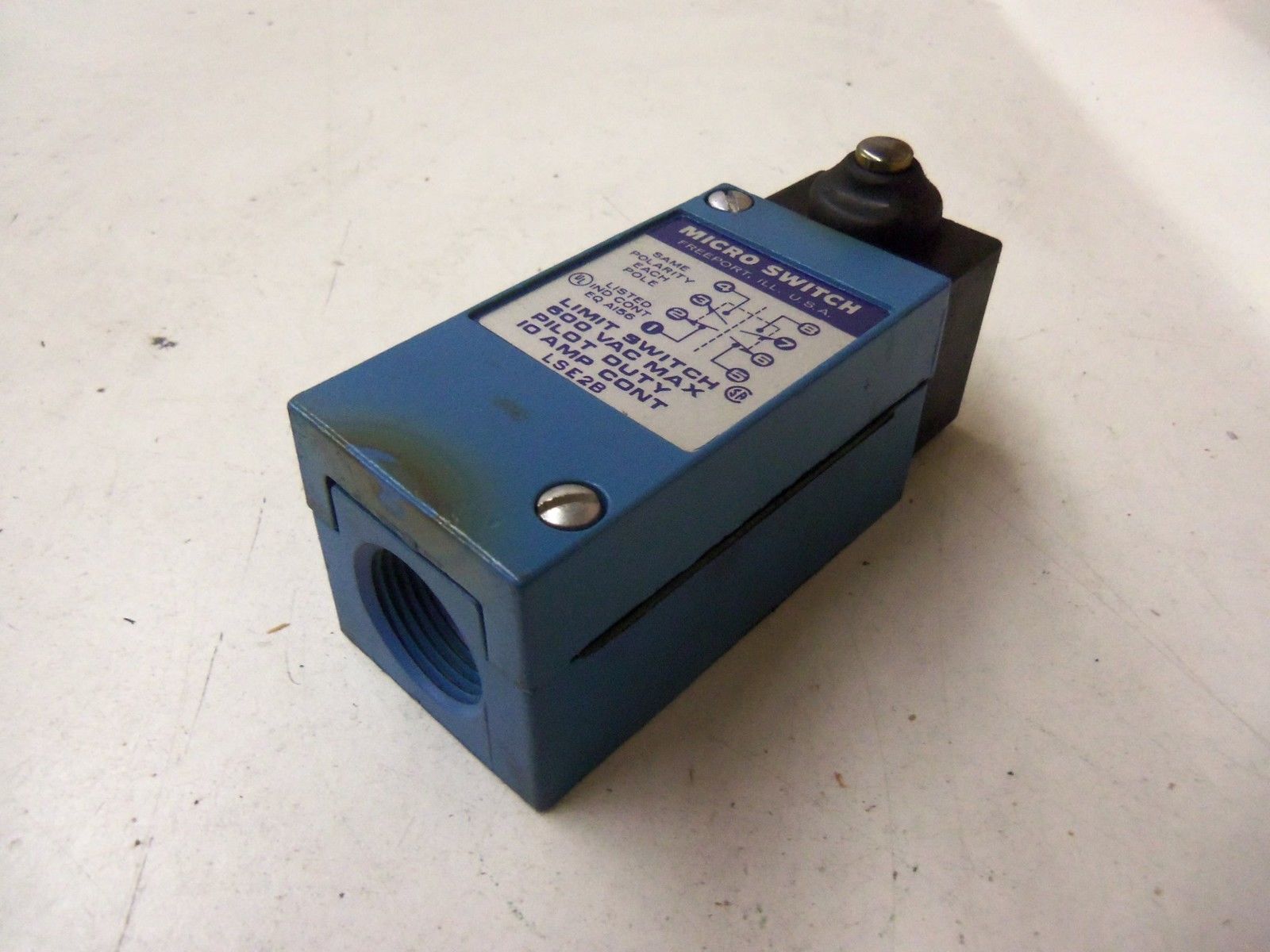 MICROSWITCH LSE2B *NEW NO BOX*