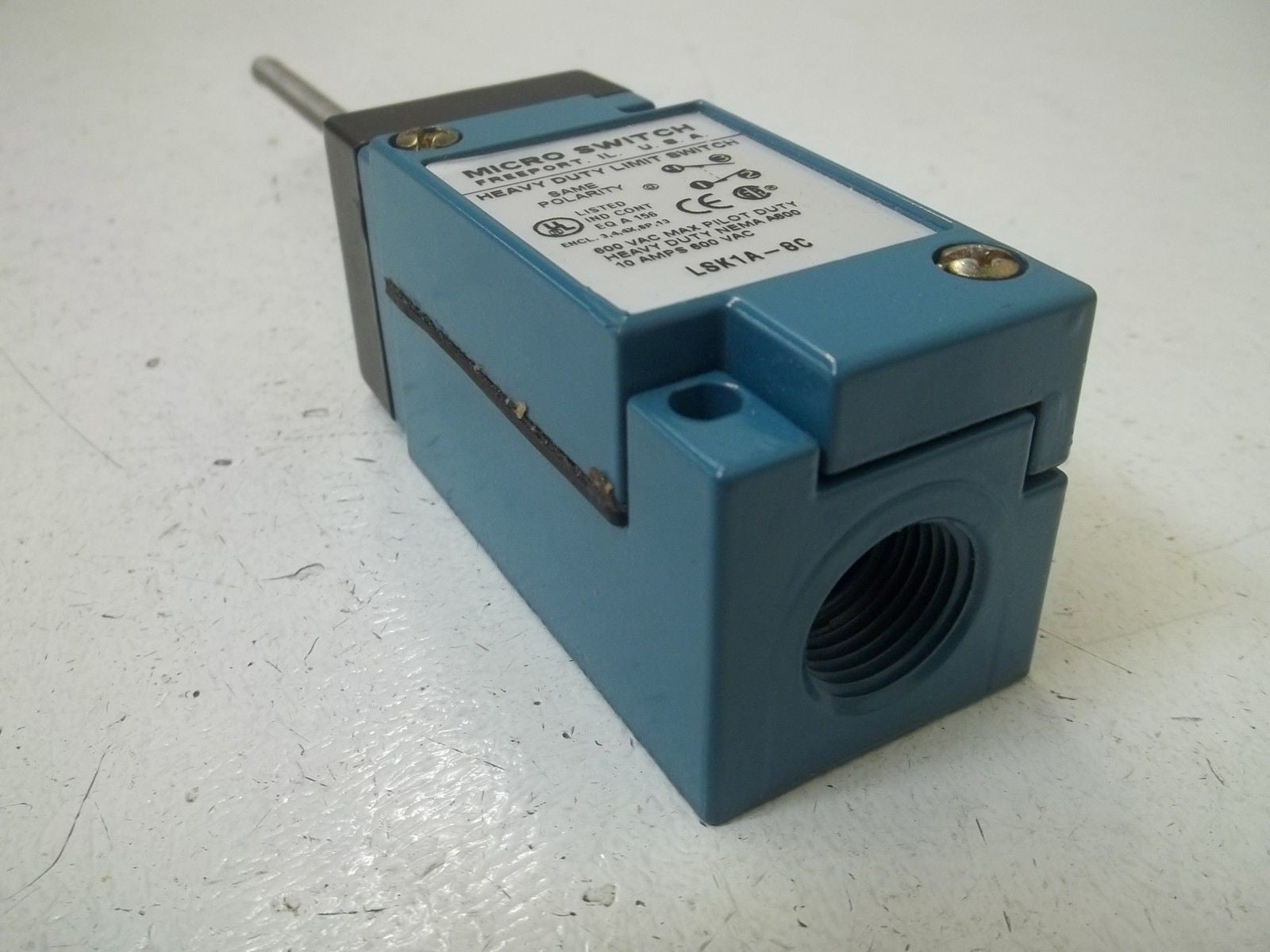 MICROSWITCH LSK1A-8C LIMIT SWITCH *NEW IN BOX*