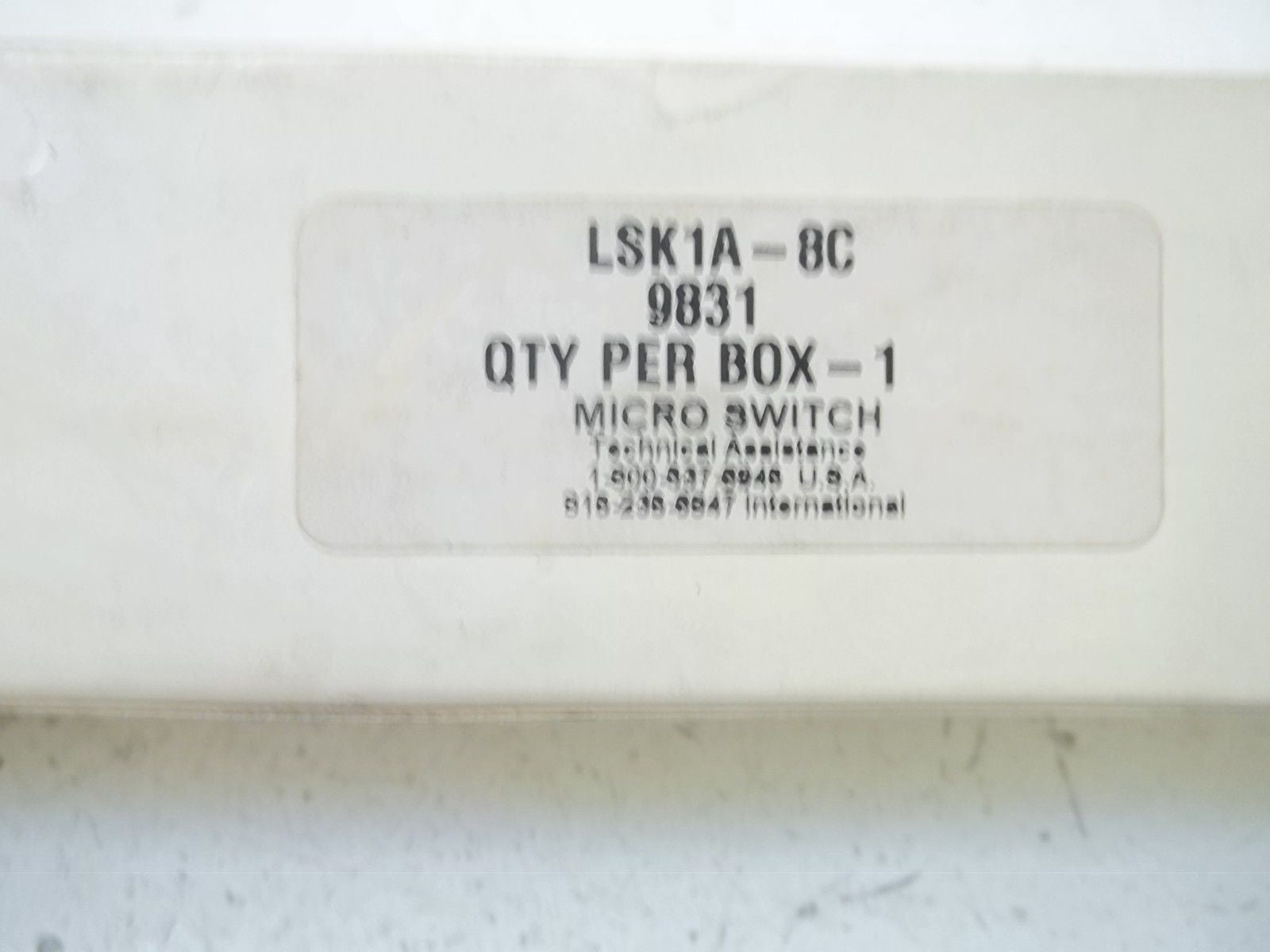 MICROSWITCH LSK1A-8C LIMIT SWITCH *NEW IN BOX*