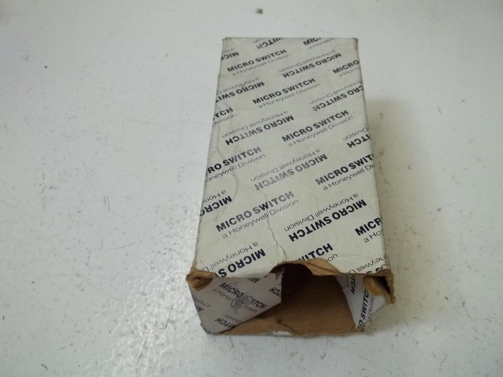 MICROSWITCH LSL6C (WHITE & BLUE BOX) *NEW IN BOX*