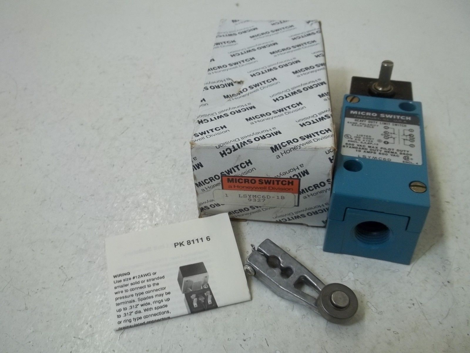 MICROSWITCH LSYMC6D-1B LIMIT SWITCH *NEW IN BOX*