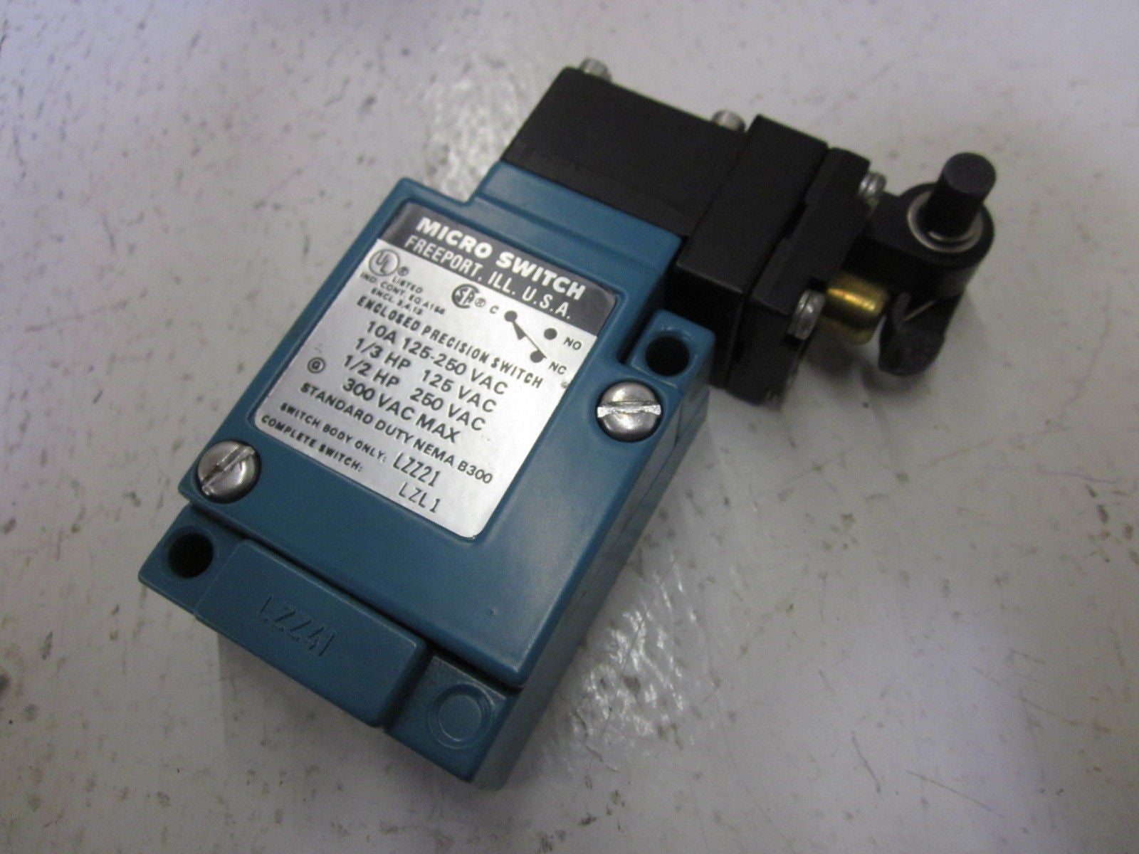 MICRO SWITCH LZL1 *NEW IN BOX*