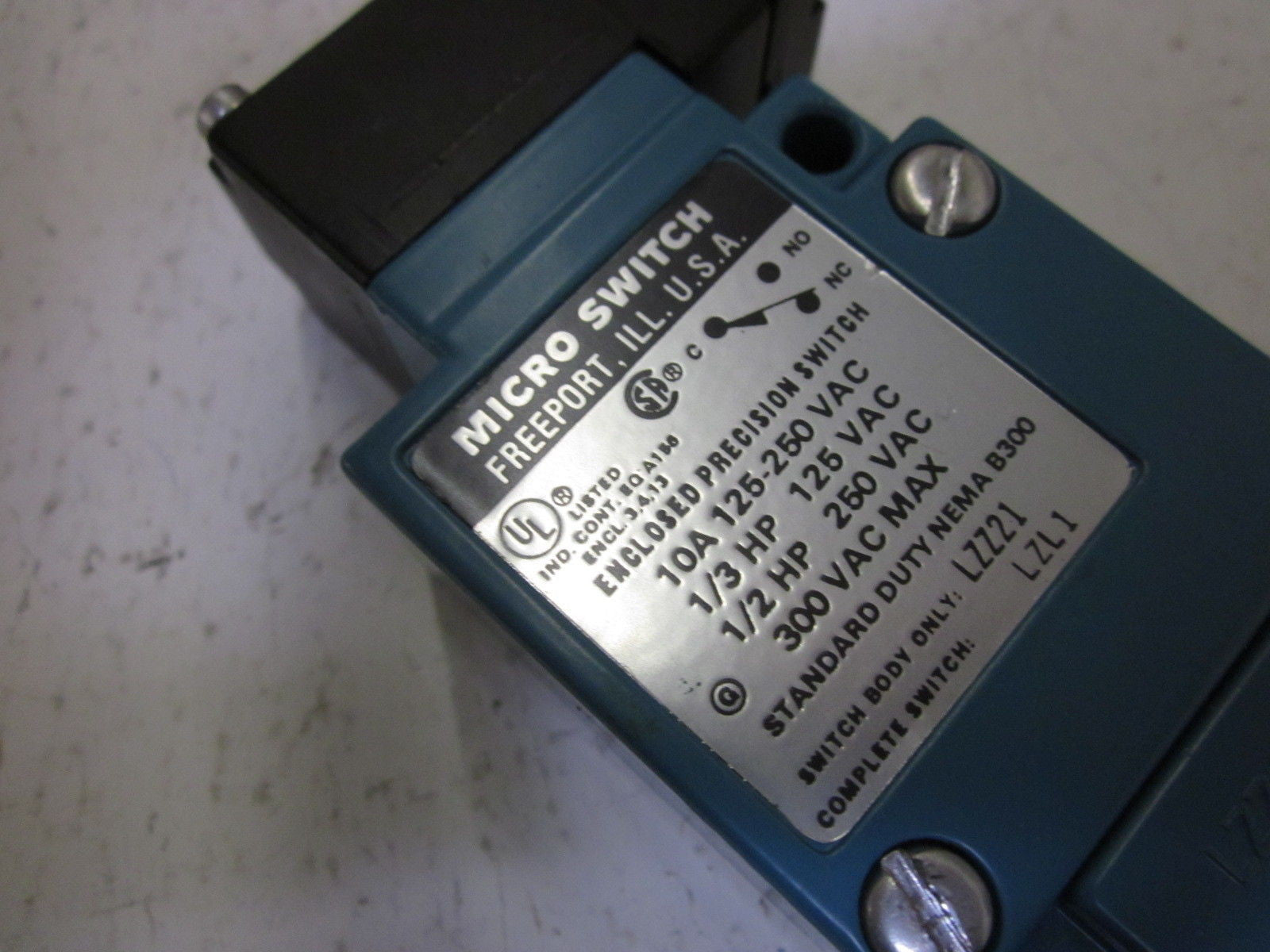MICRO SWITCH LZL1 *NEW IN BOX*