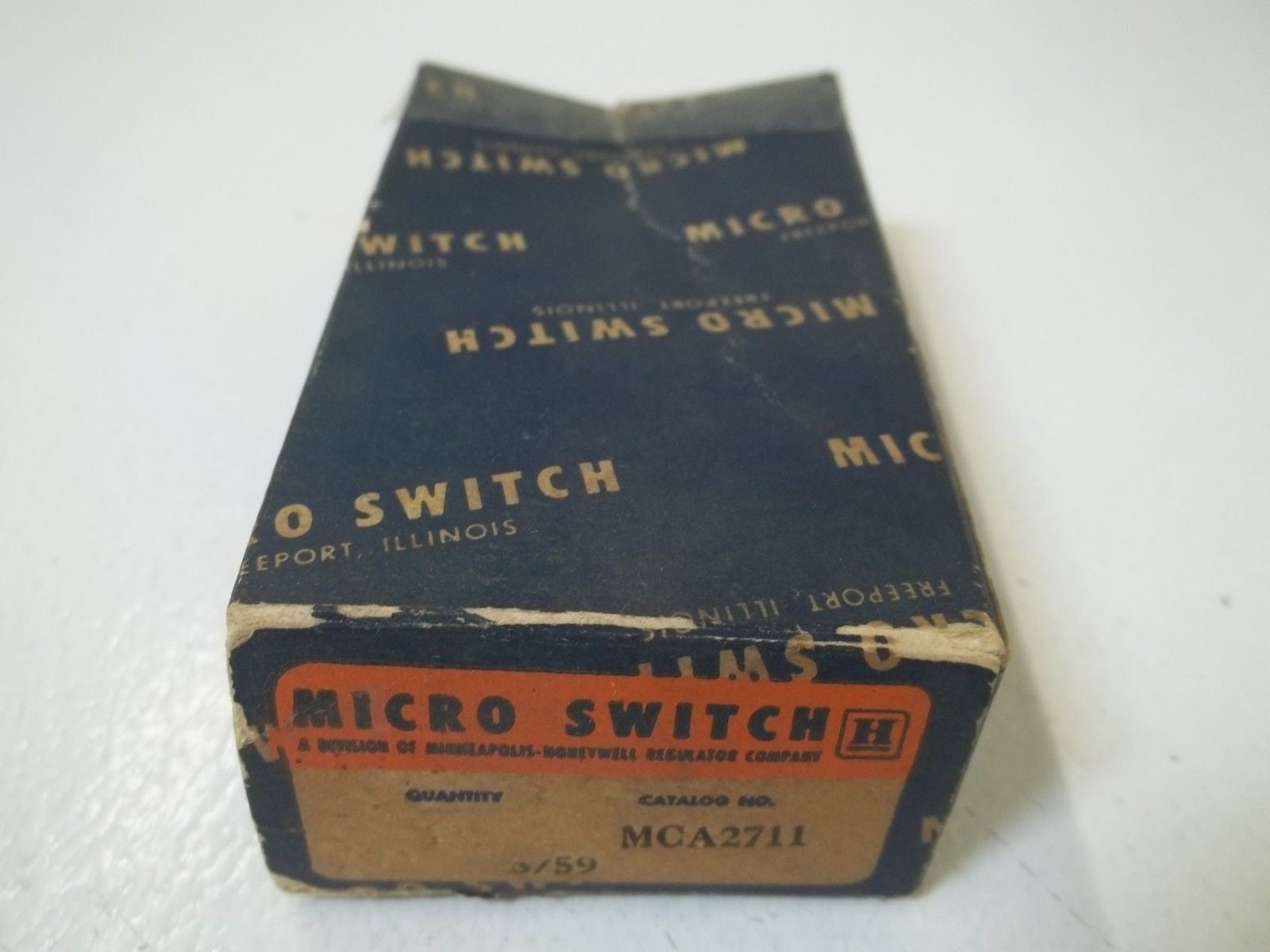 MICRO SWITCH MCA2711 *NEW IN BOX*