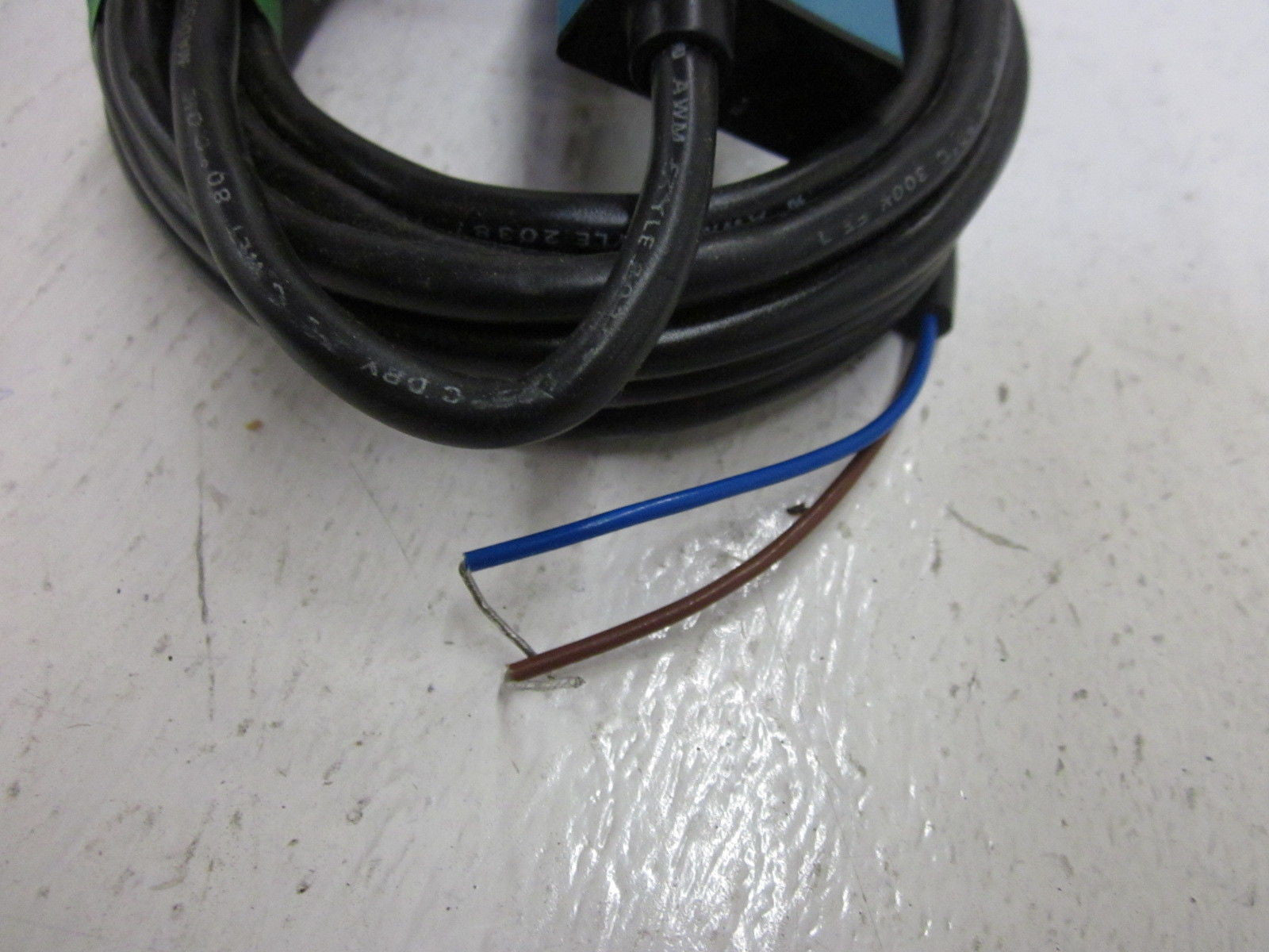 MICROSWITCH MHP-TLE30L PHOTO SENSOR *USED*