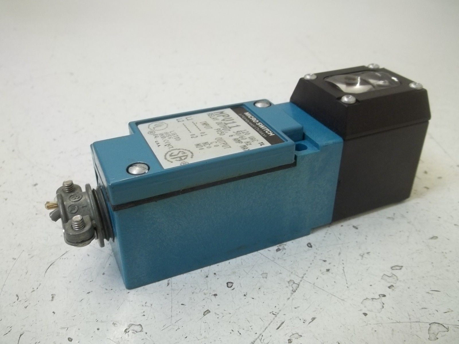 MICROSWITCH MPV11 W/MPP6 LIMIT SWITCH *USED*
