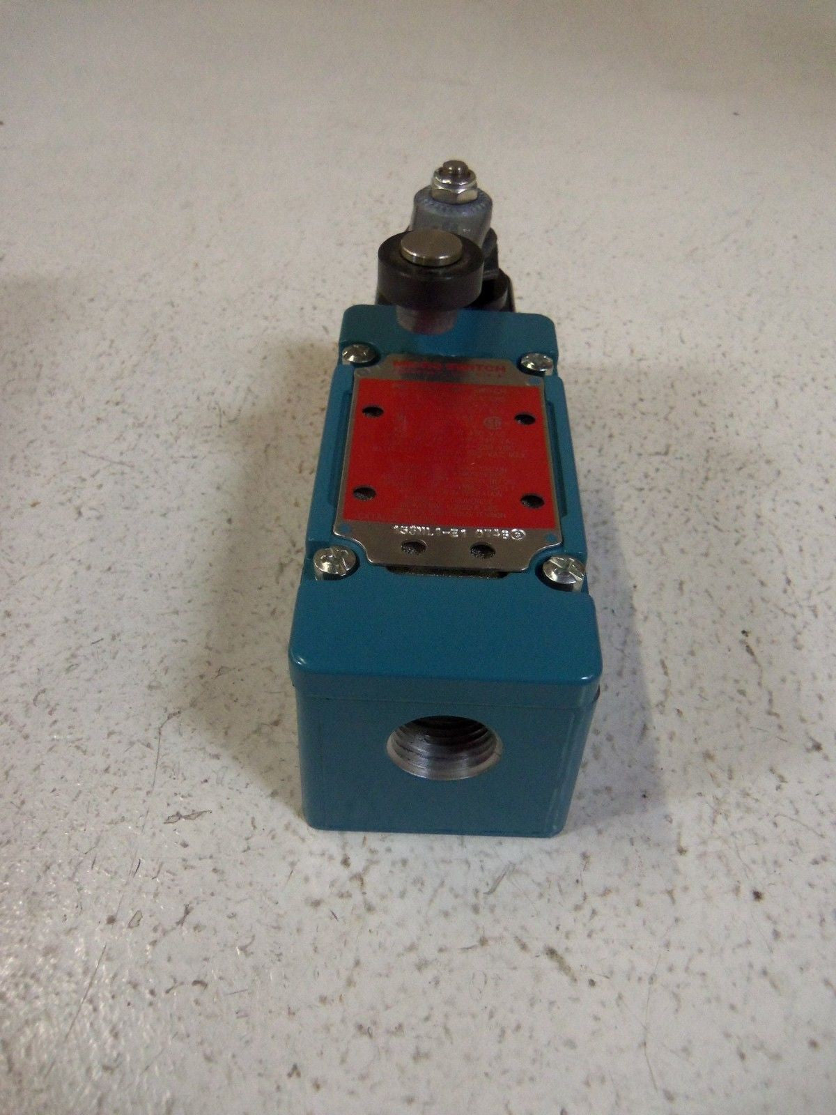 MICROSWITCH 151ML1-E1 PRECISION LIMIT SWITCH *NEW IN BOX*