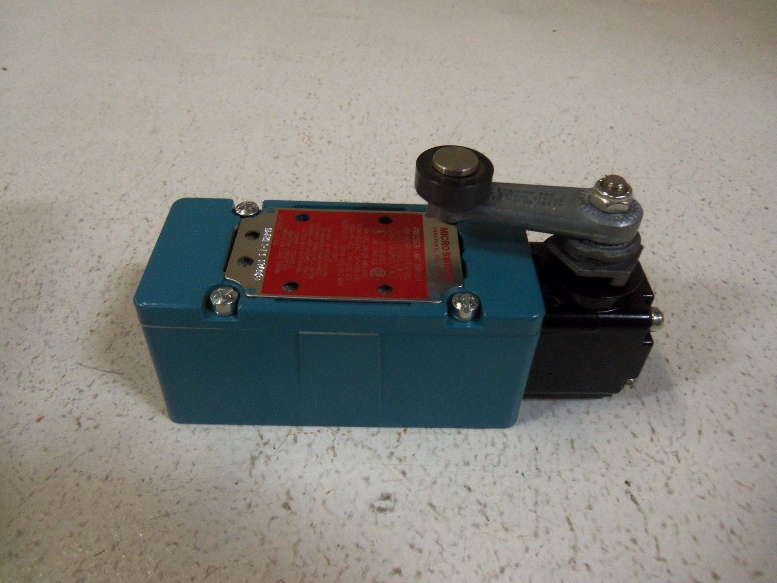 MICROSWITCH 151ML1-E1 PRECISION LIMIT SWITCH *NEW IN BOX*