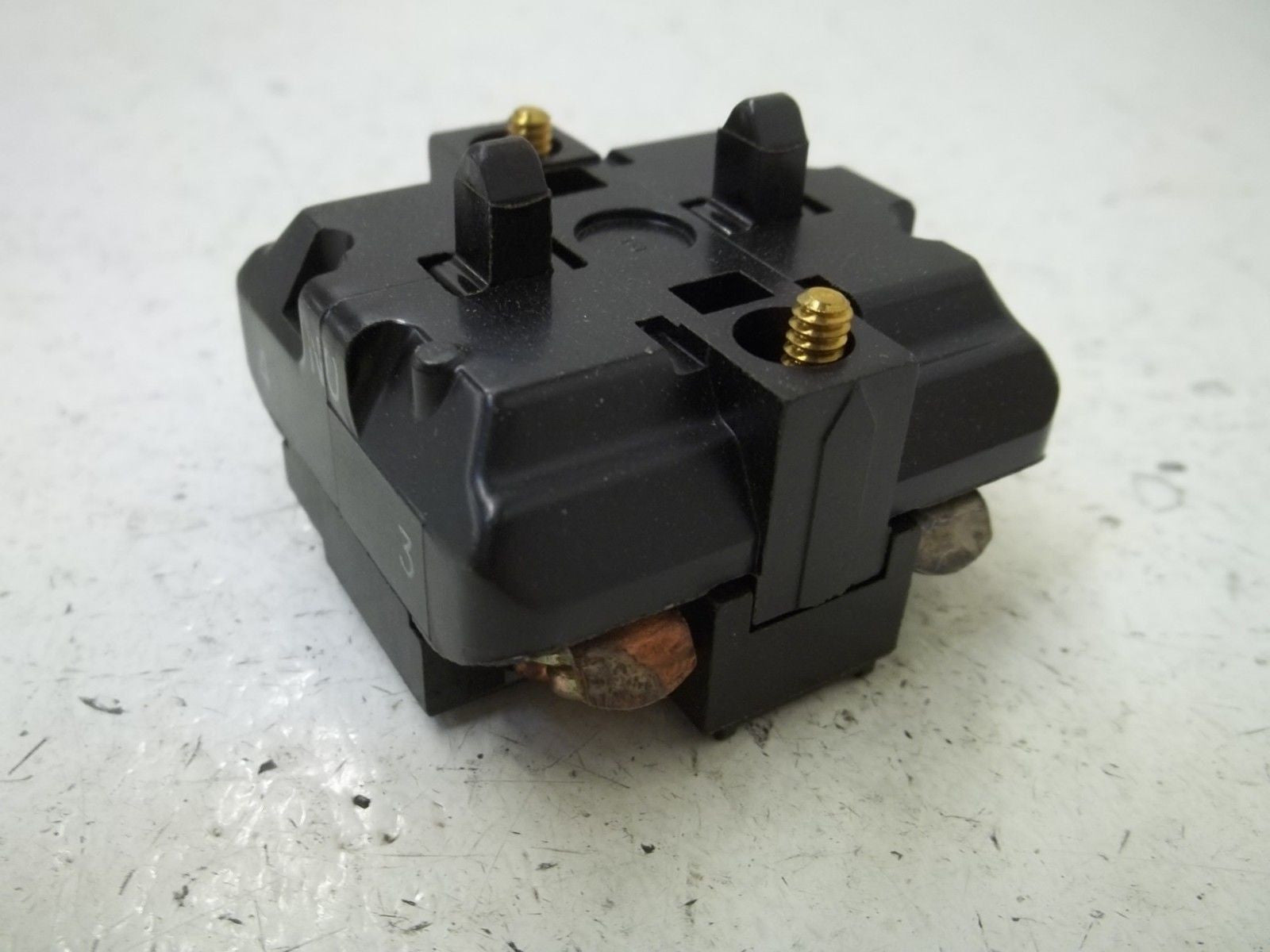 MICROSWITCH PTCB CONTACT BLOCK *NEW IN BOX*