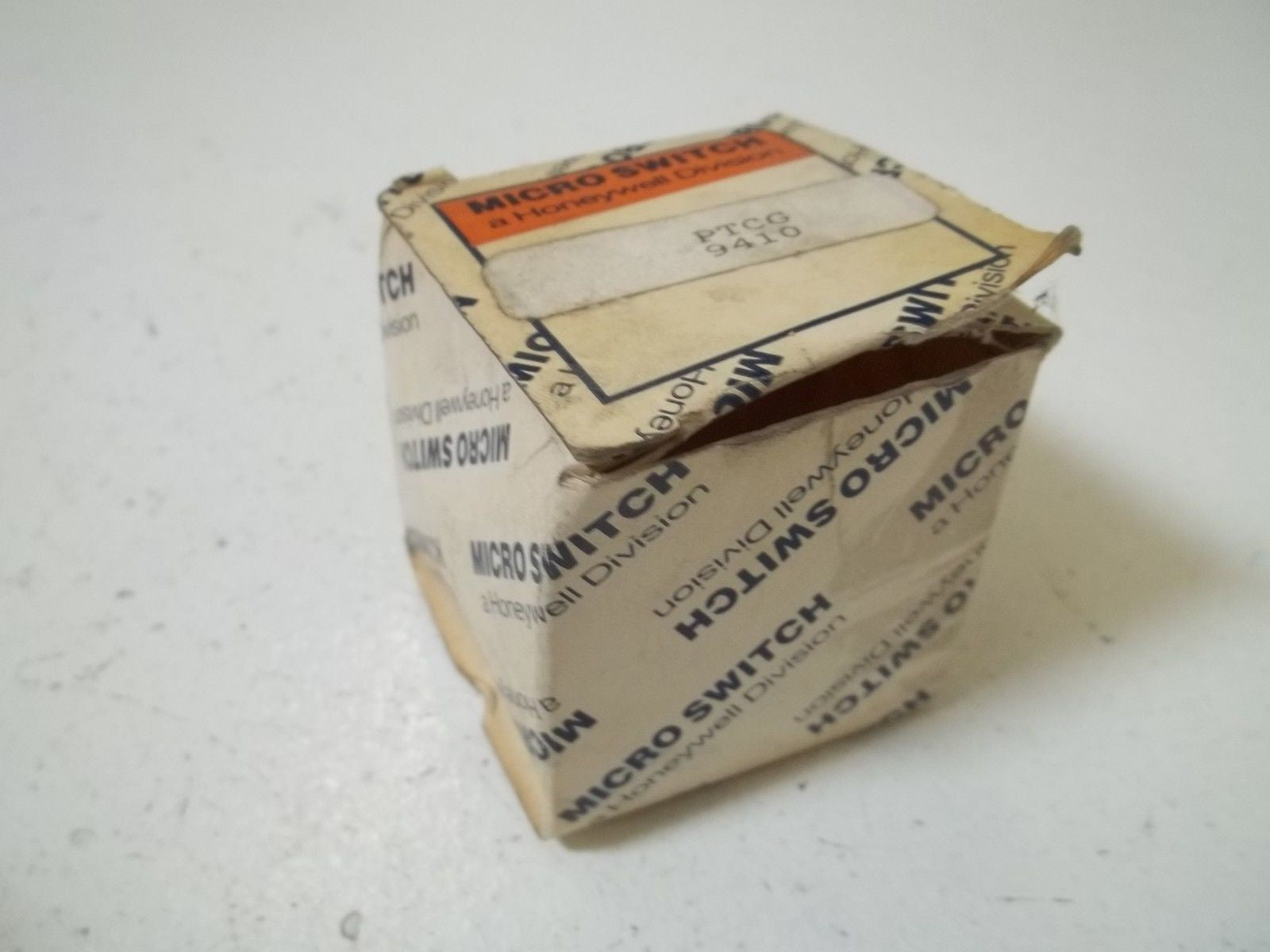 MICROSWITCH PTCG CONTACT BLOCK *NEW IN BOX*