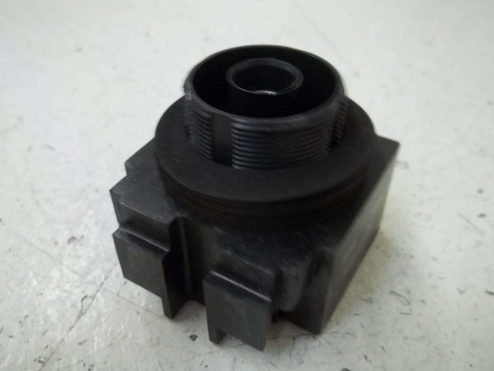 MICRO SWITCH PTL2101 INDICATOR-PLASTIC LENS *NEW IN BOX*