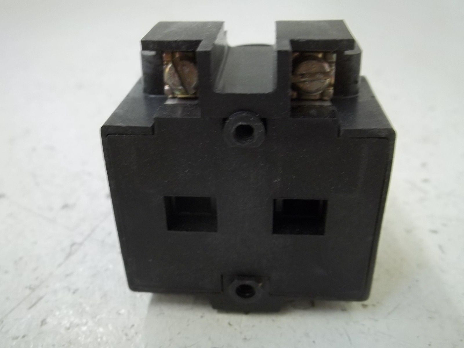 MICRO SWITCH PTL2101 INDICATOR-PLASTIC LENS *NEW IN BOX*