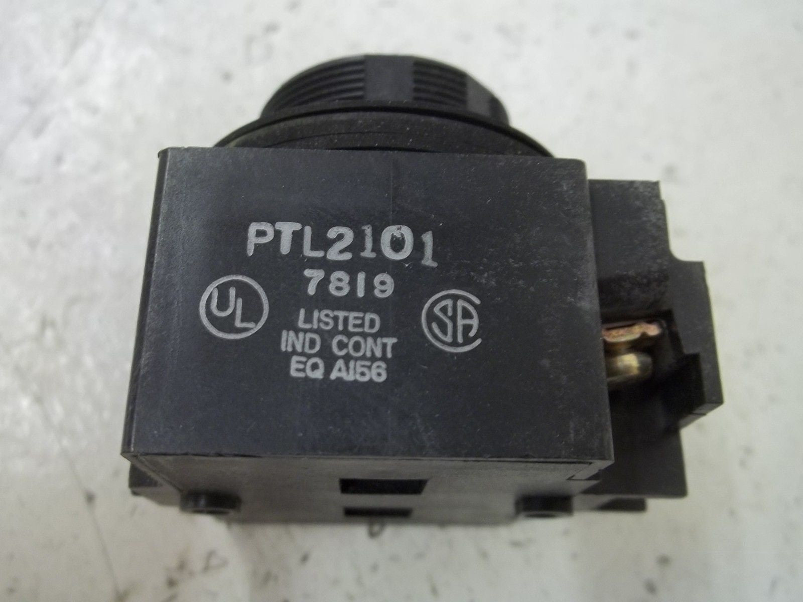 MICRO SWITCH PTL2101 INDICATOR-PLASTIC LENS *NEW IN BOX*
