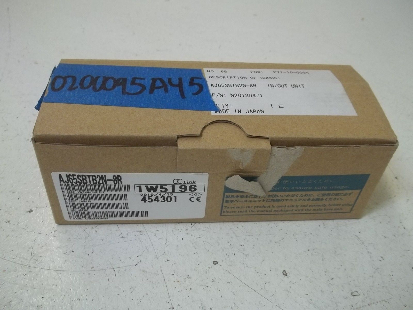 MITSUBISHI AJ65SBTB2N-8R OUTPUT UNIT *NEW IN BOX*