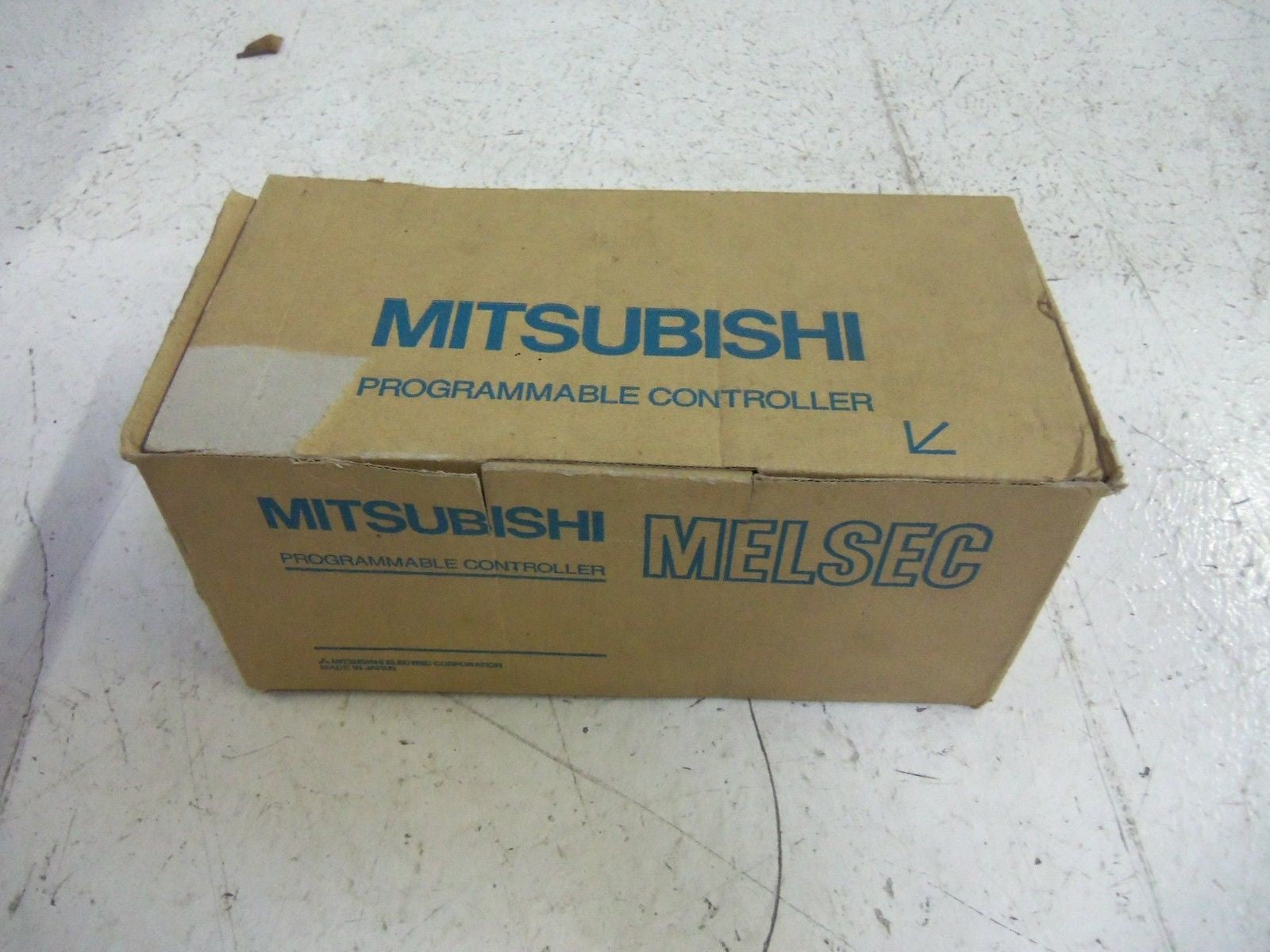 MITSUBISHI AJ65SBTB2N-16R I/O BLOCK *NEW IN BOX*