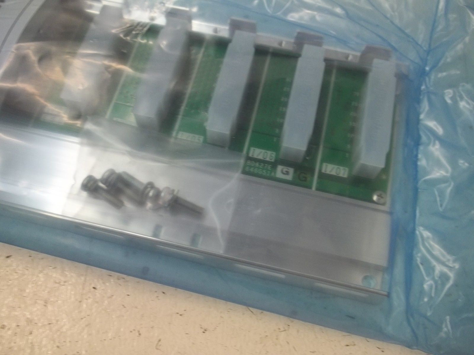 MITSUBISHI Q38B BASE UNIT *NEW IN BOX*