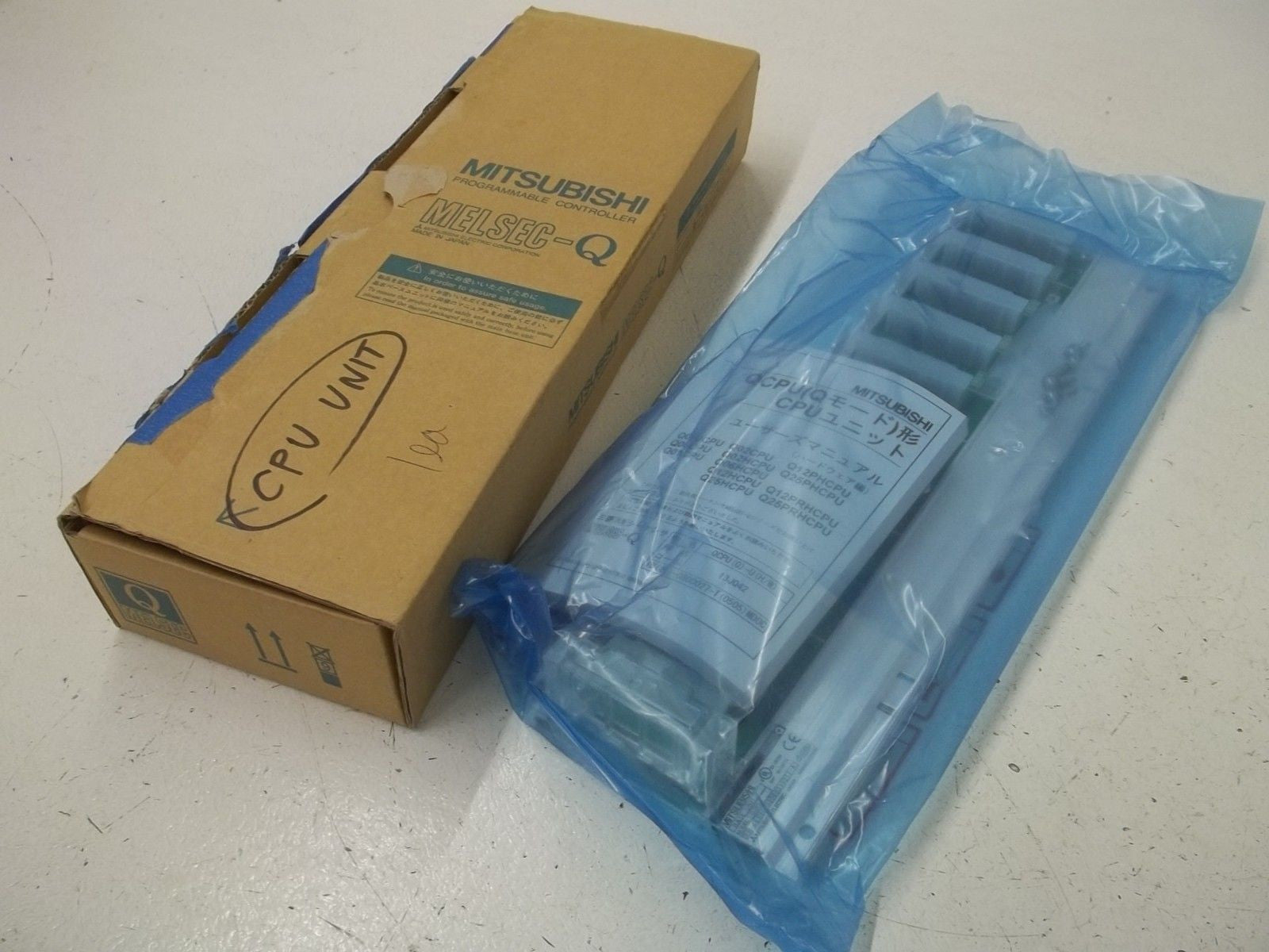 MITSUBISHI Q38B BASE UNIT *NEW IN BOX*