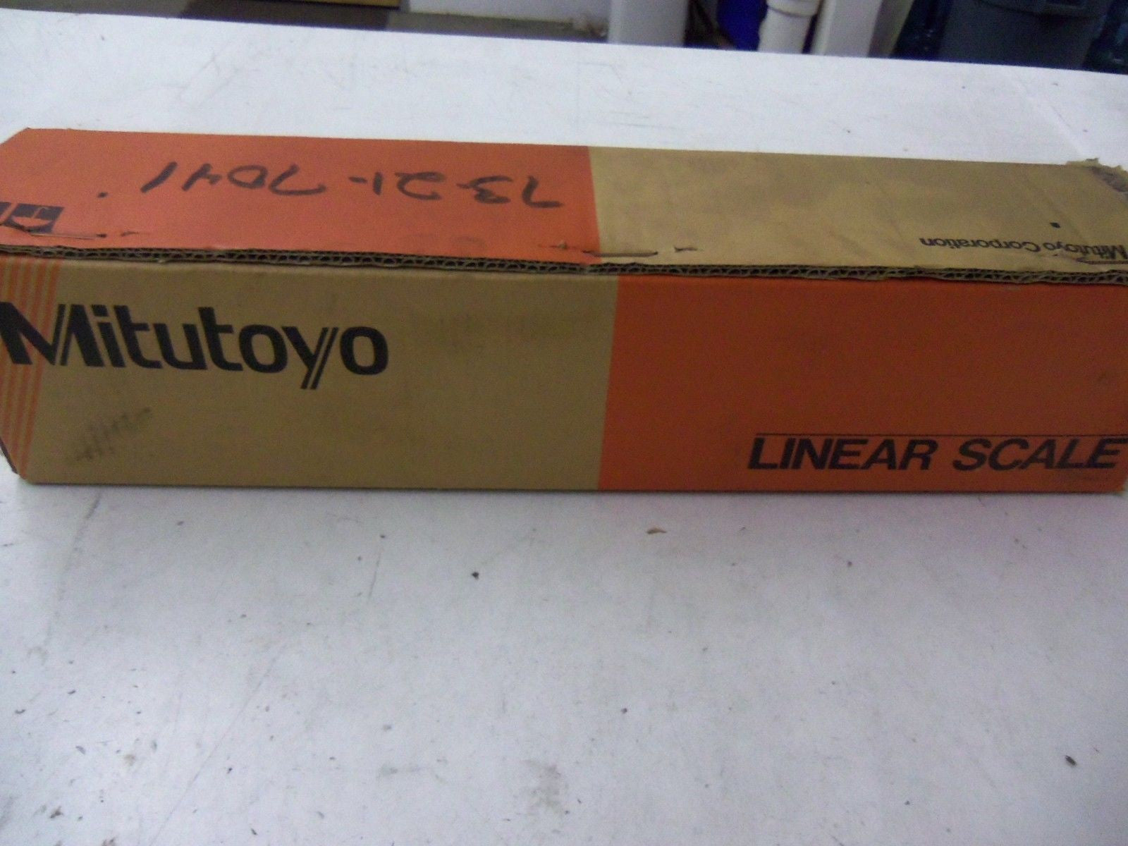 MITUTOYO AT332-300 *NEW IN BOX*