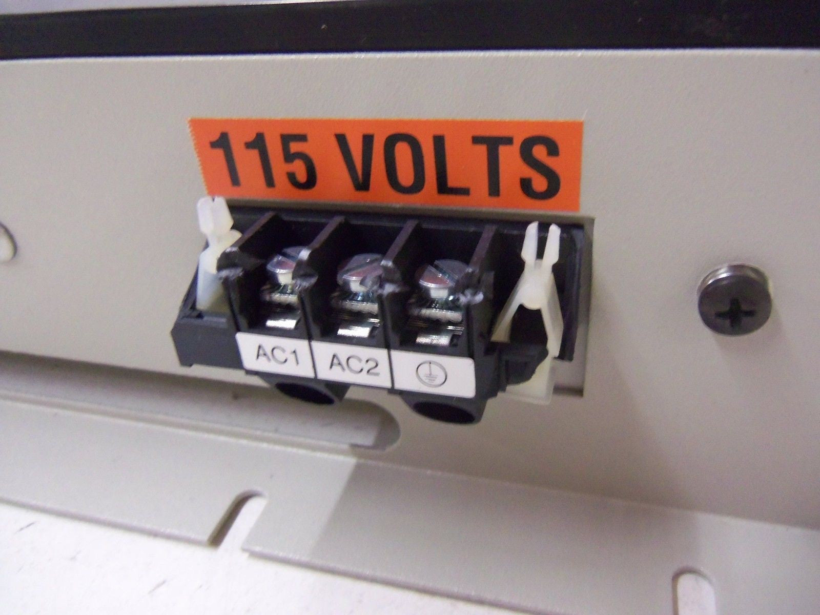 MODICON 110-200 (PART BROKE ON SIDE) *NEW NO BOX*