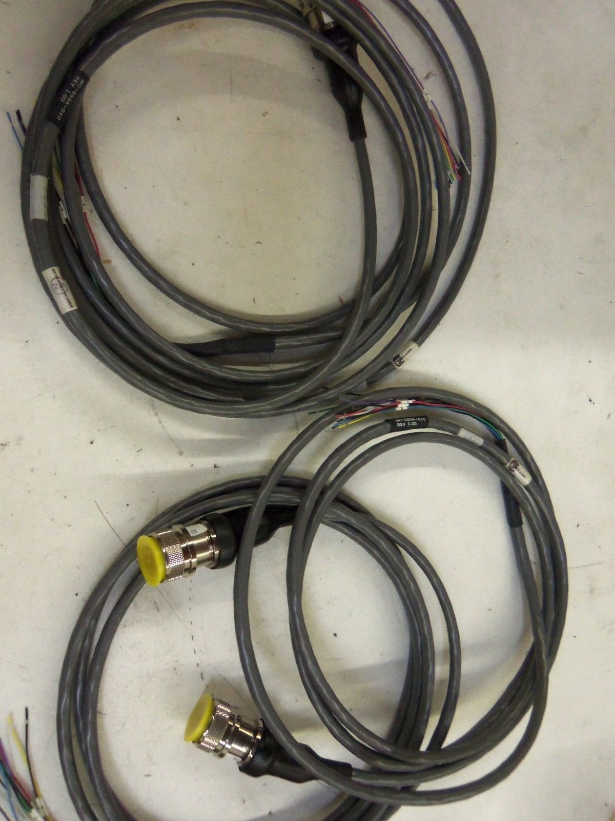 SCHNEIDER AUTOMATION MODICON MC-SSSA-010 CABLE *NEW IN BOX*