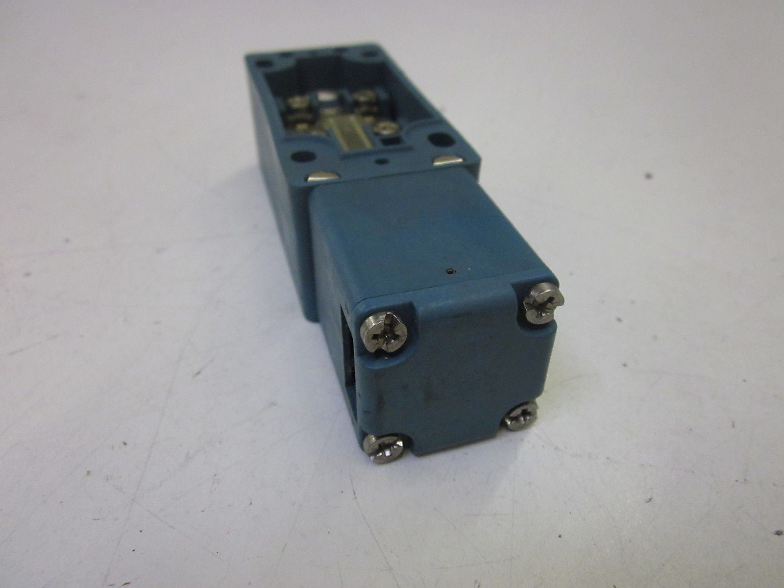 MOELLER AT4-11-1-1AHZB *USED*