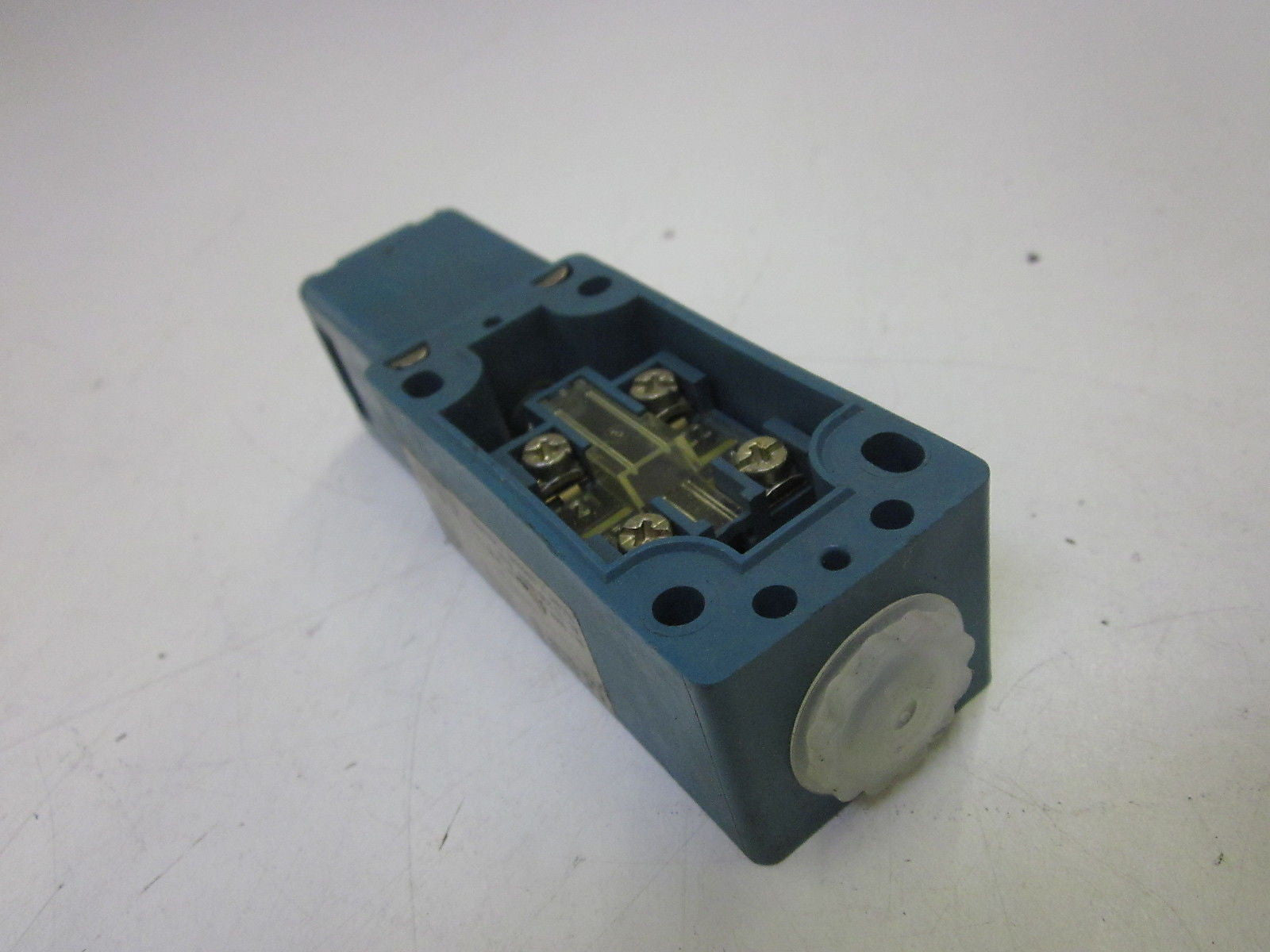 MOELLER AT4-11-1-1AHZB *USED*
