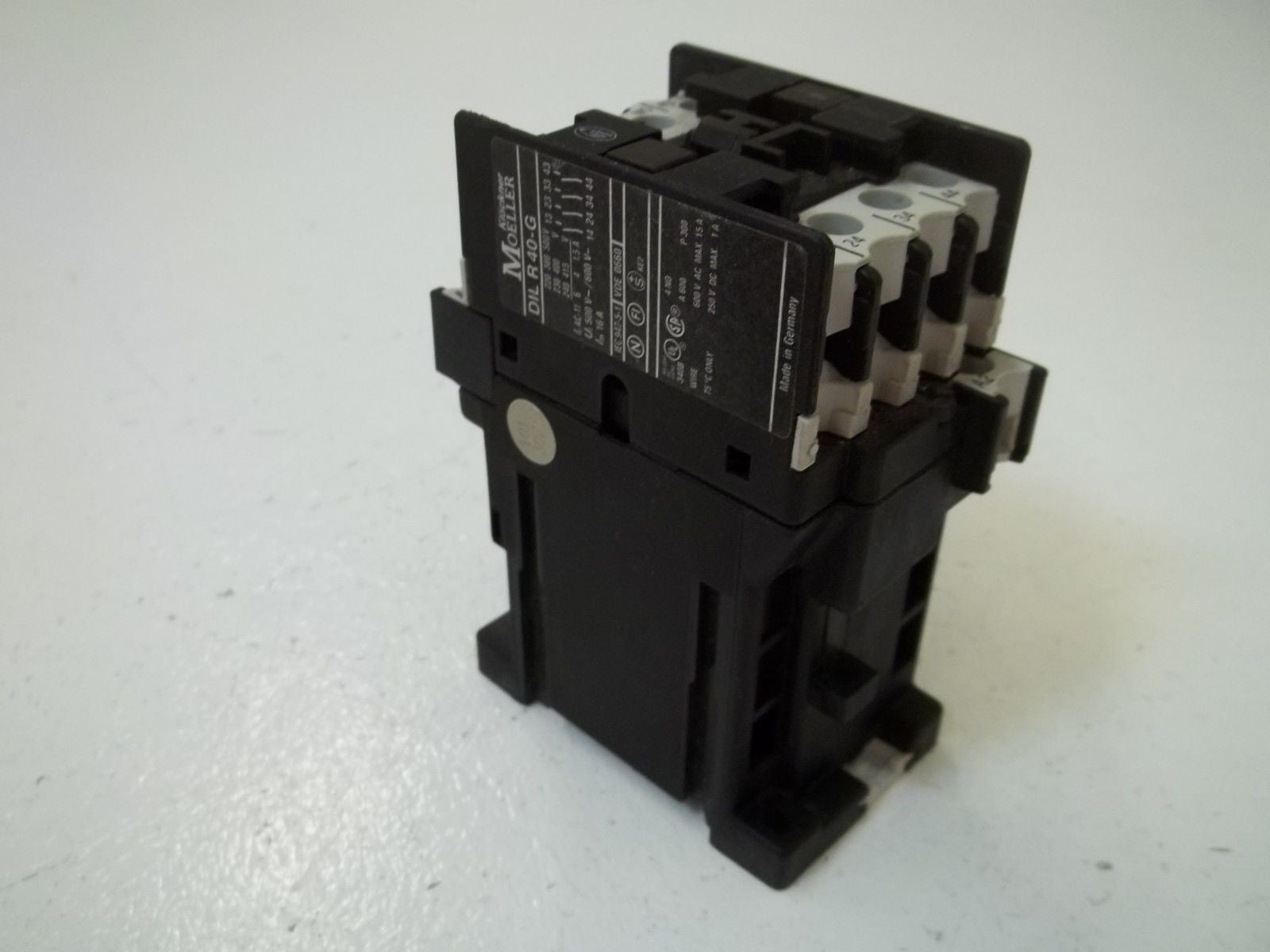 KLOCKNER MOELLER DILR40-G CONTACTOR RELAY 24VDC *USED*