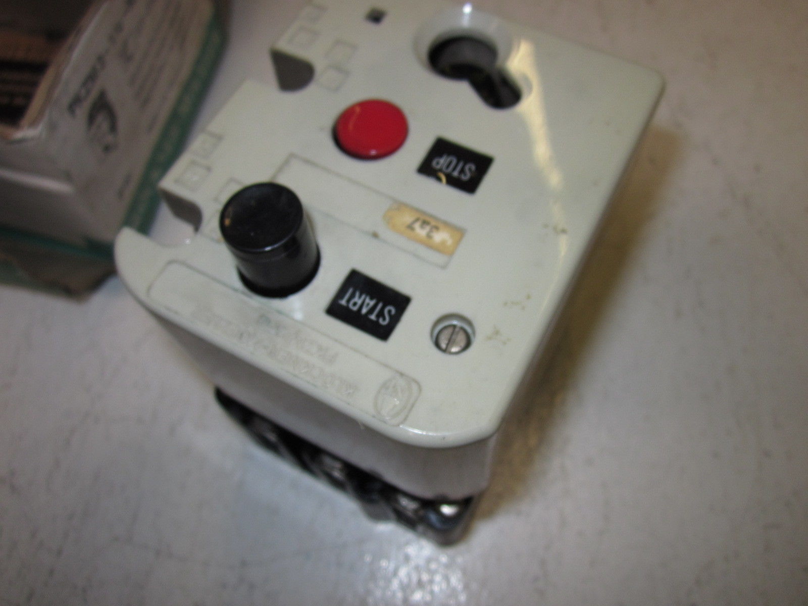 MOELLER PKZM 3-1/U-NA *USED*
