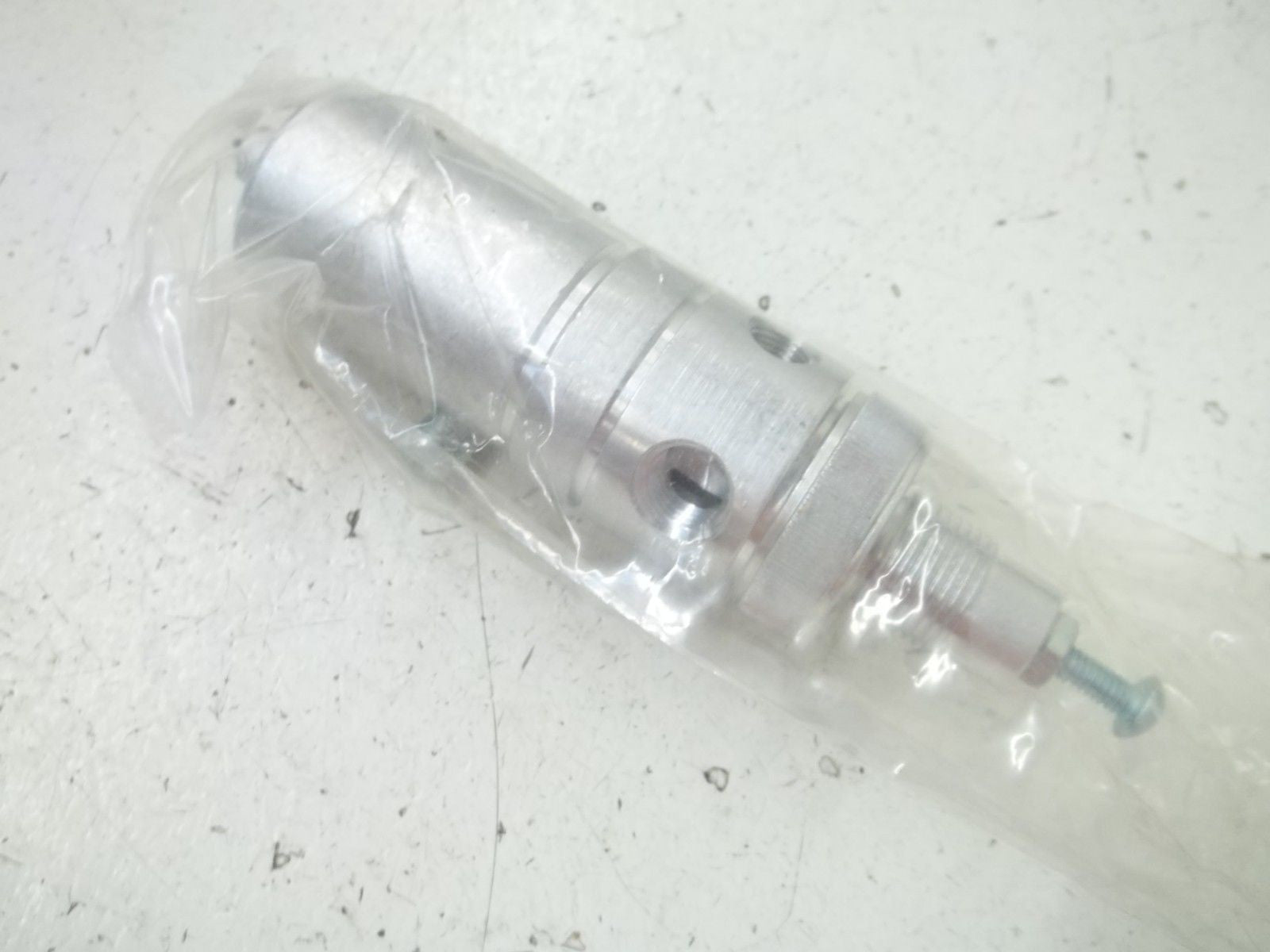 MONNIER INC. C01-3282-2 INTEGRAL FILTER REGULATOR *NEW IN BOX*