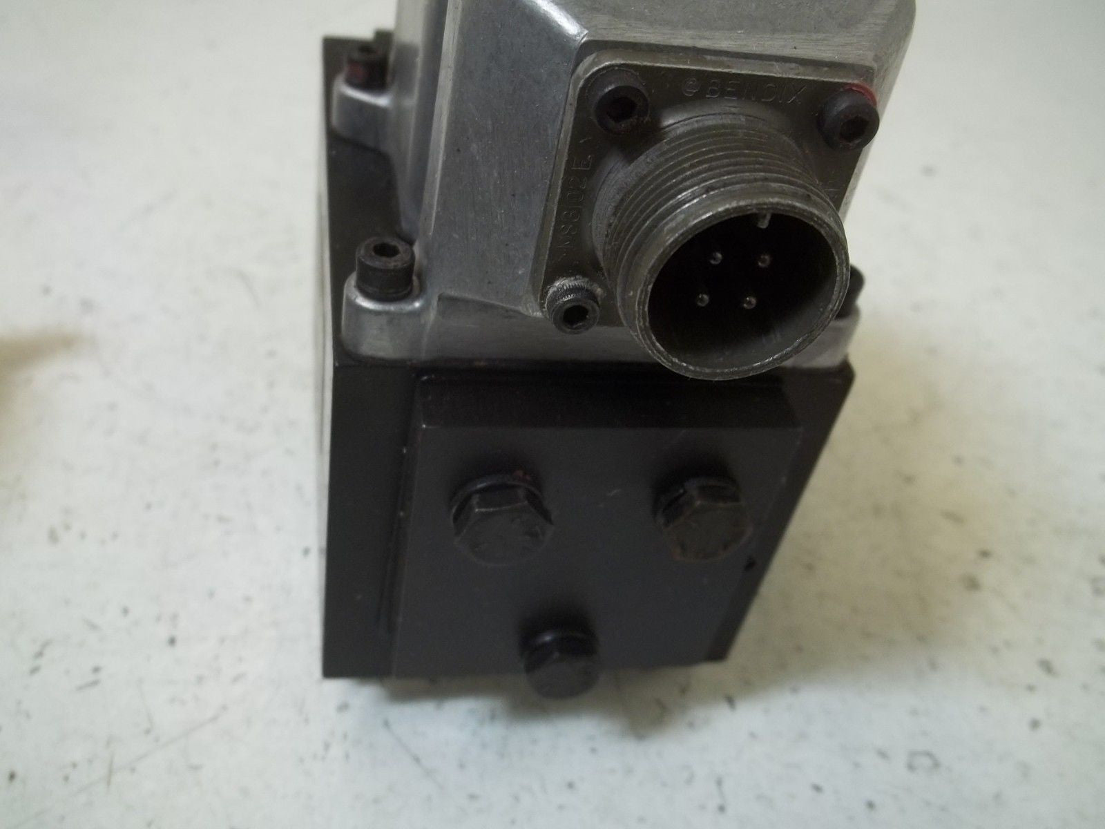MOOG 631-266C *USED*