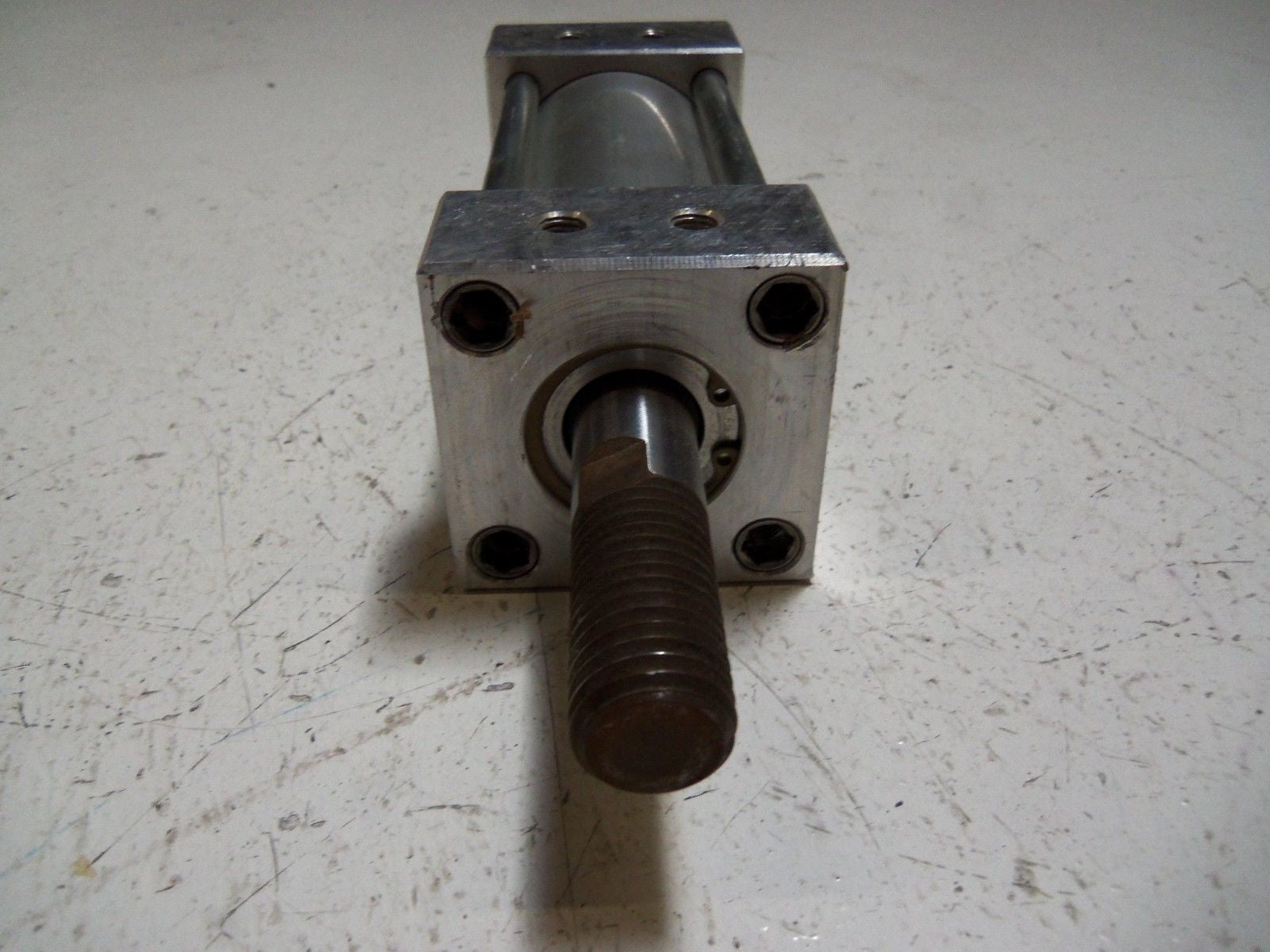 MOTION CONTROLS D-24SENC SL2 RA1 PNEUMATIC CYLINDER *USED*