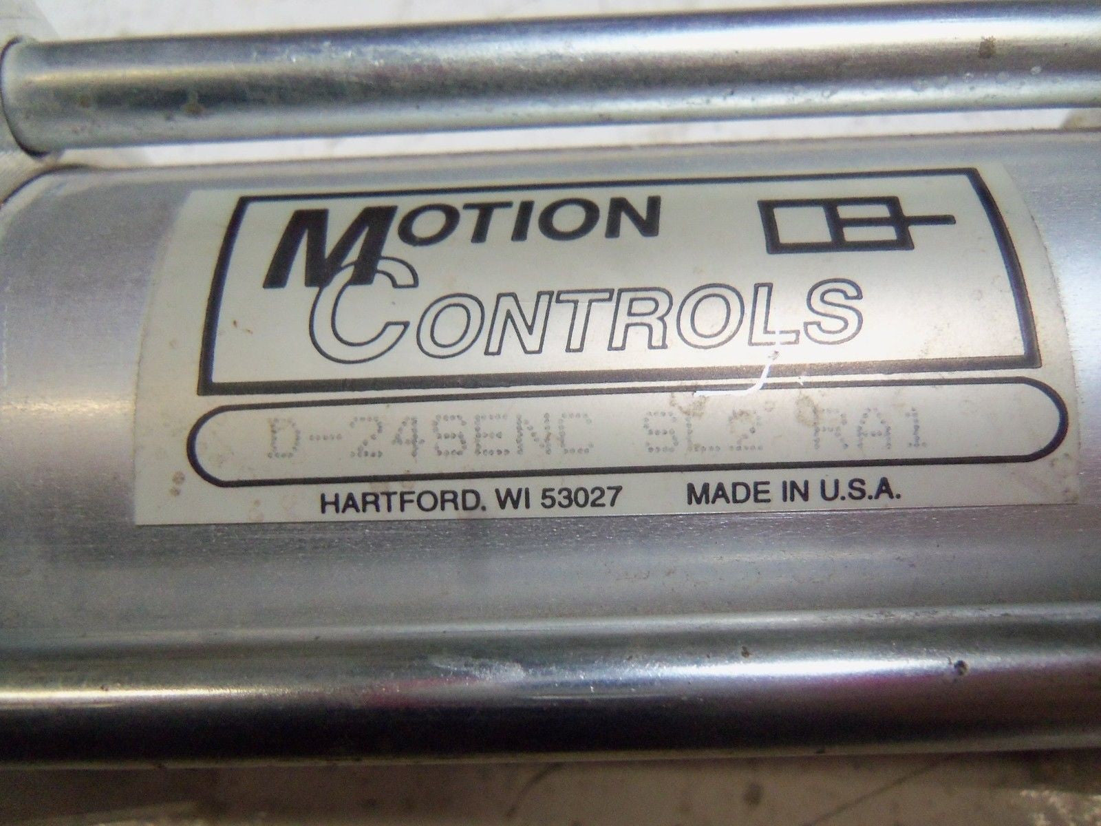 MOTION CONTROLS D-24SENC SL2 RA1 PNEUMATIC CYLINDER *USED*