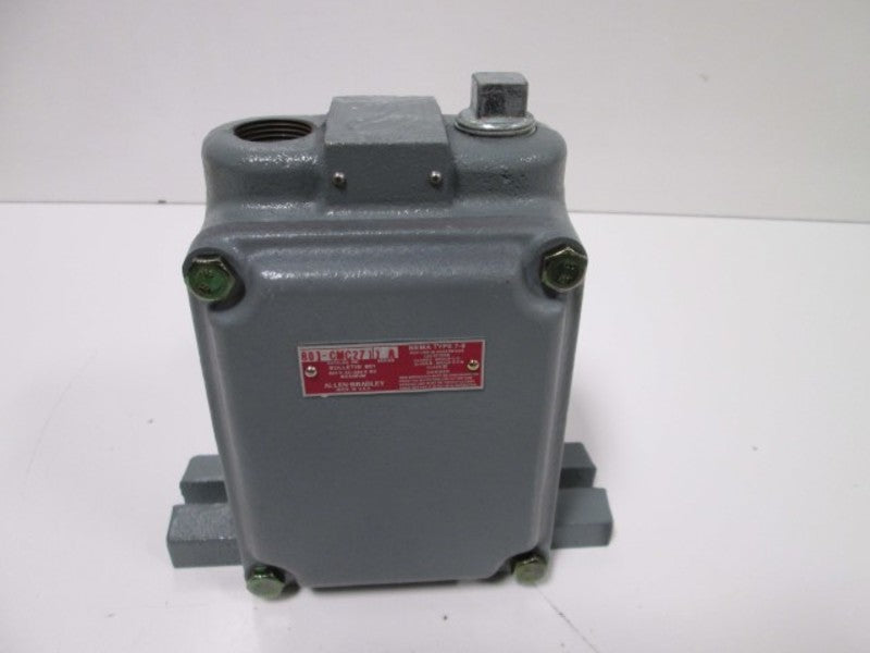 Allen Bradley 801CMC271 NSNP * GENUINE * AB 801 CMC271