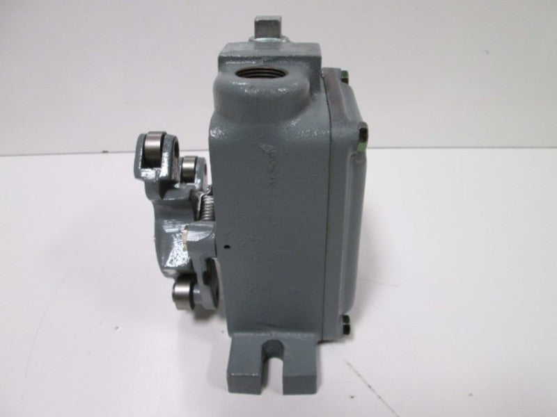 Allen Bradley 801CMC271 NSNP * GENUINE * AB 801 CMC271