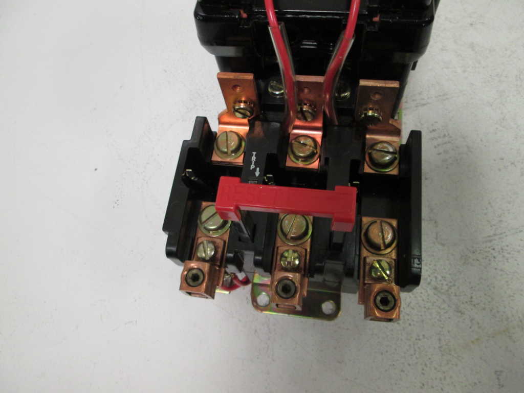 Square D 8536SEO1V06 NSFP **GENUINE** 8536 SEO1 V06 Schneider Telemecanique