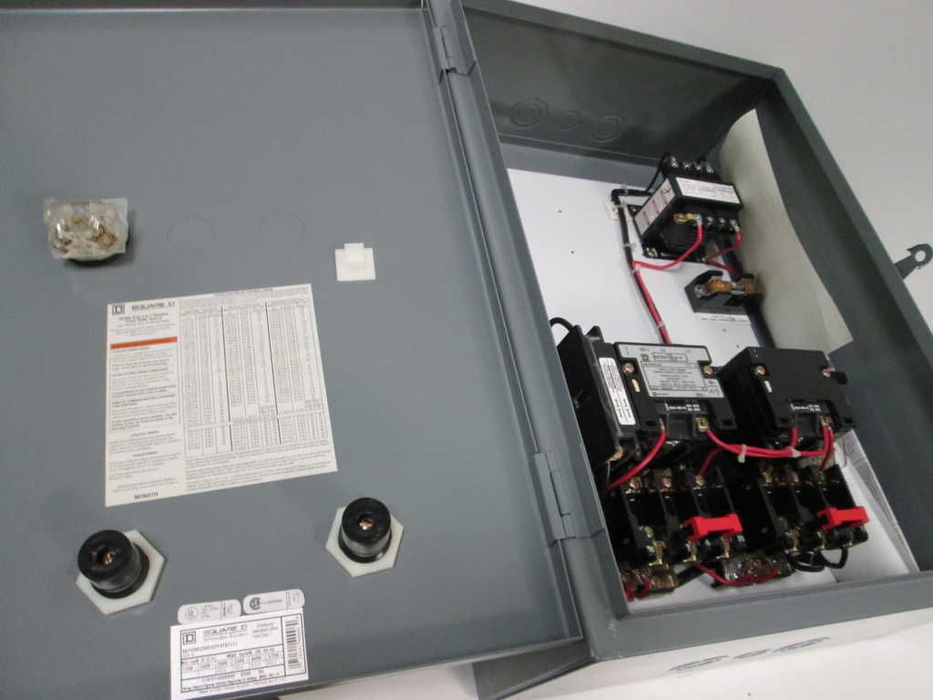 Square D 8810SBG2V81-CFF4TX1111 NSFP * GENUINE * Schneider Telemecanique