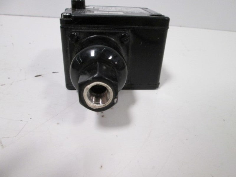 Allen Bradley 836TD462J NSNP * GENUINE * AB 836T D462J