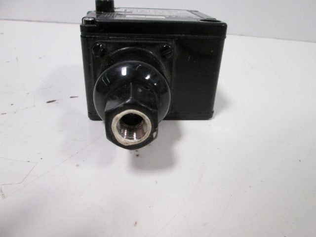 Allen Bradley 836TD462J NSNP **GENUINE** AB 836T D462J