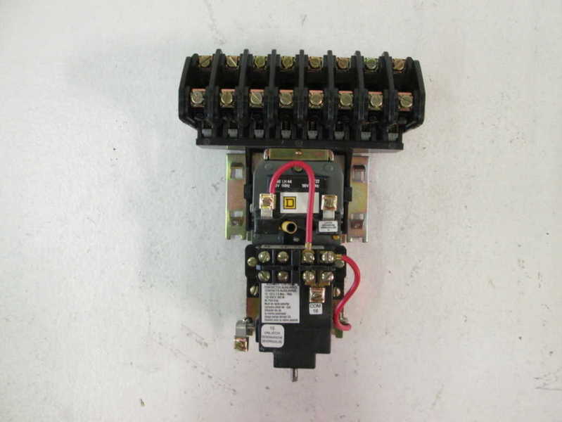 Square D 8903LXO80V0 NSFP * GENUINE * Schneider Telemecanique