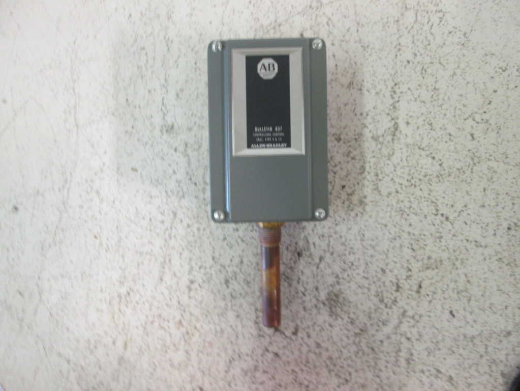Allen Bradley 837V2J NSFP * GENUINE * AB 837 V2J