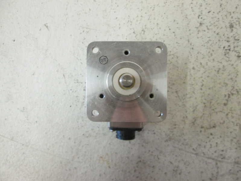Allen Bradley 845HNXC7895CN NSNP * GENUINE * AB 845H NXC7895CN