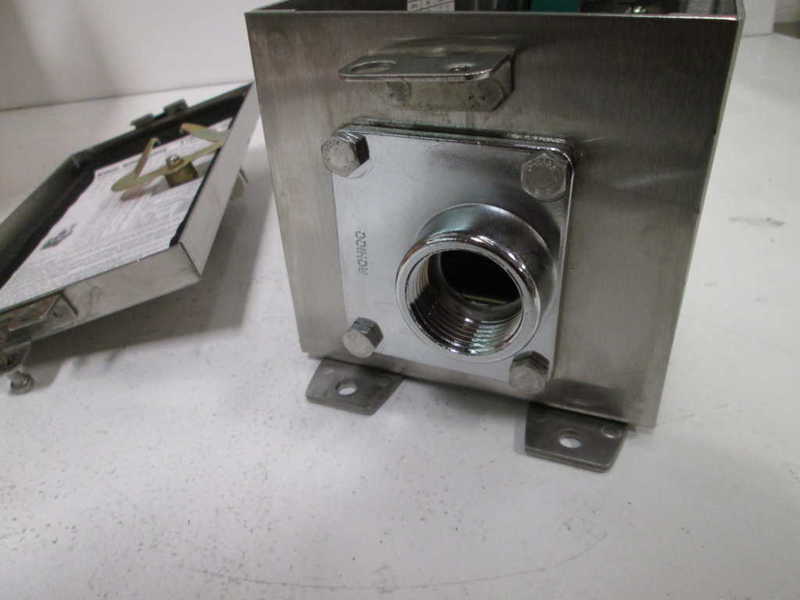 Cutler Hammer B100W1B NSFP ** GENUINE ** Westinghouse