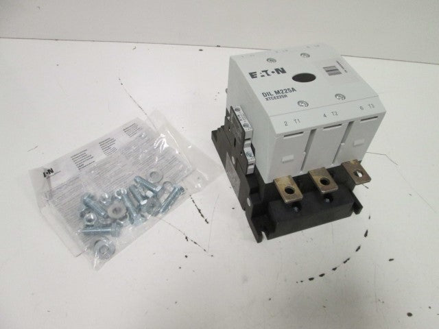 Eaton XTCE225H 480V NSNP * GENUINE *