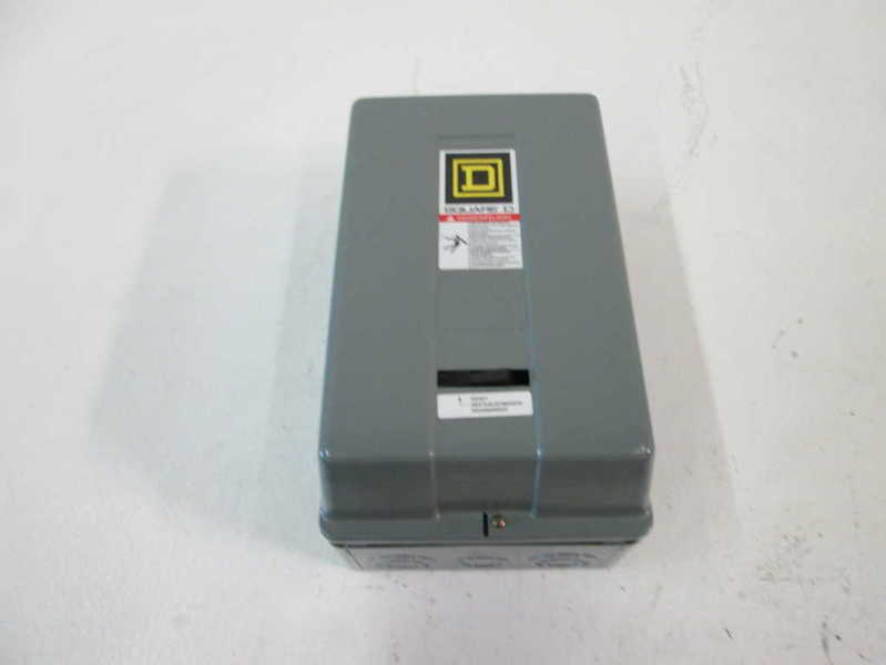 Square D 8536SDG1V02S NSFP ** GENUINE ** 8536 SDG1 V02S Schneider Telemecanique