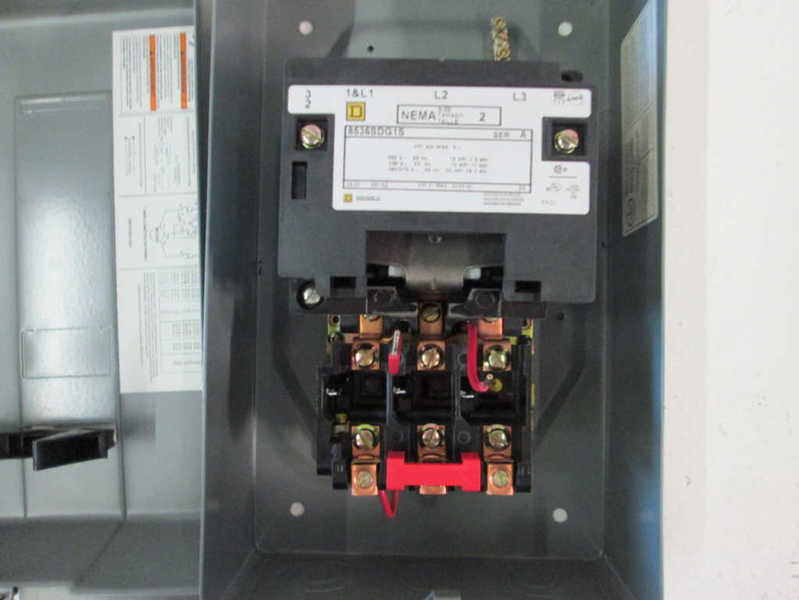 Square D 8536SDG1V02S NSFP ** GENUINE ** 8536 SDG1 V02S Schneider Telemecanique