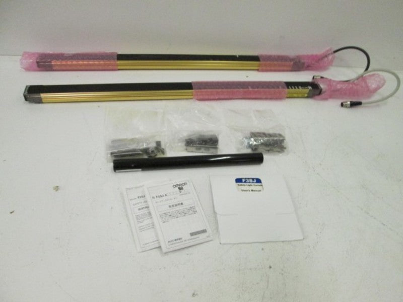 Omron F3SJA0605P20 NSFP * GENUINE *