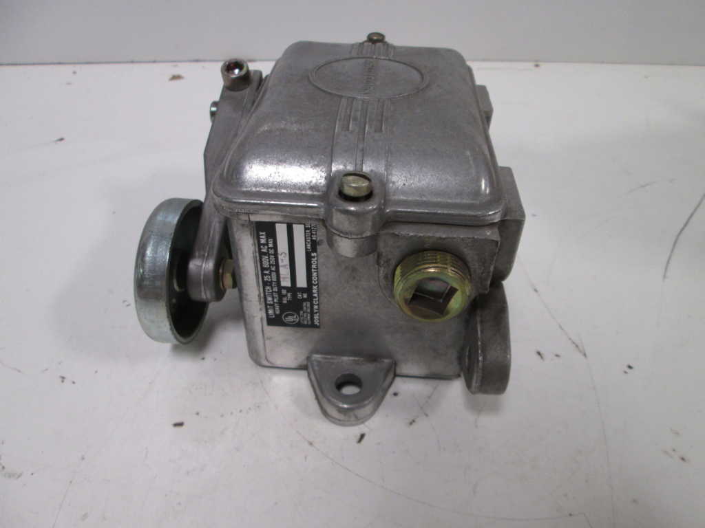 Joslyn Clark A10254268A1 NSFP * GENUINE * HLA 30