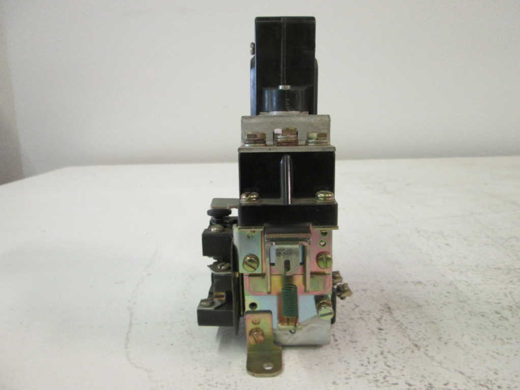 General Electric DS303A3A01GXA002XH NSNP * GENUINE *
